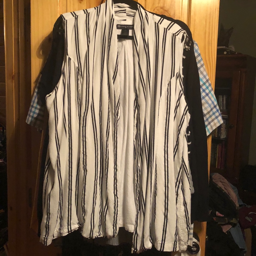 Fashion to figure 3x vest black and white